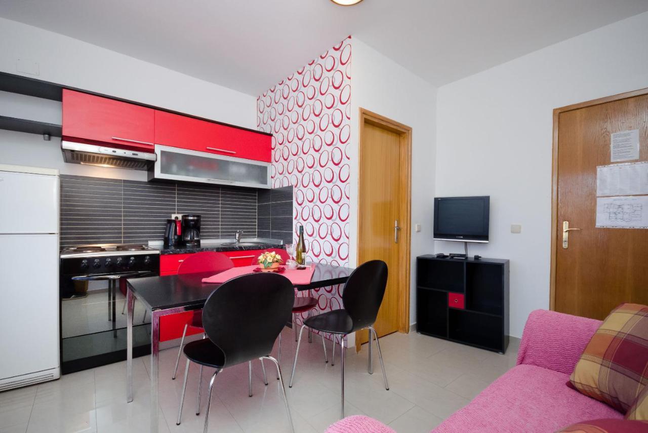 Apartments Helena Lopar Luaran gambar